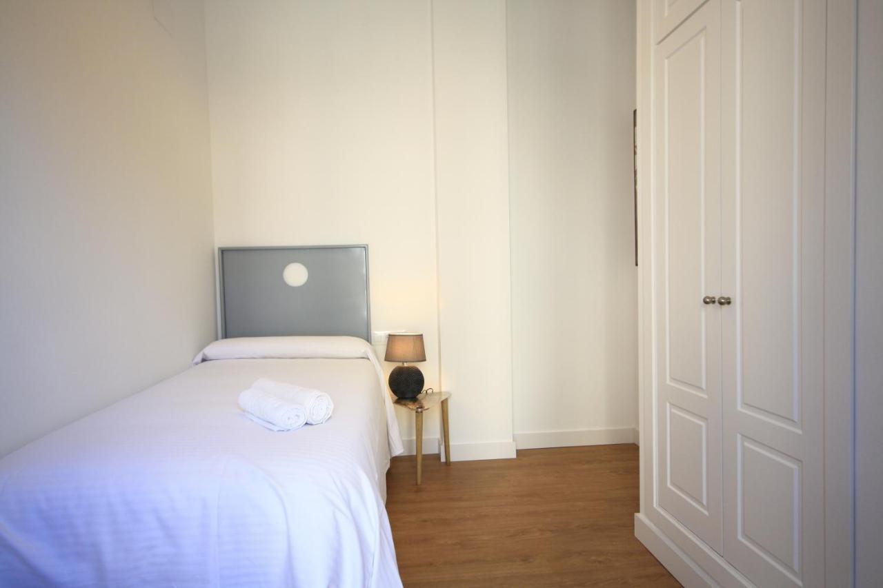 Apartamentos Setas Center Seville Exterior photo